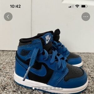 Nike Air Jordan 1 Retro High OG Toddler size 5C